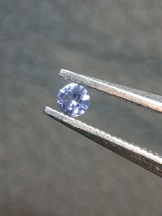 Tanzanite Naturelle Ronde Brillant 0,030 ct – 2 mm | Chauffée Doucement | Collection Premium