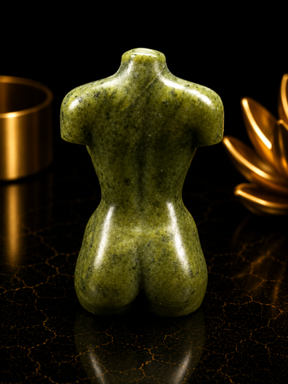 Natural Green Jade Female Torso Carving – 6 cm Handcrafted Crystal Body Figurine