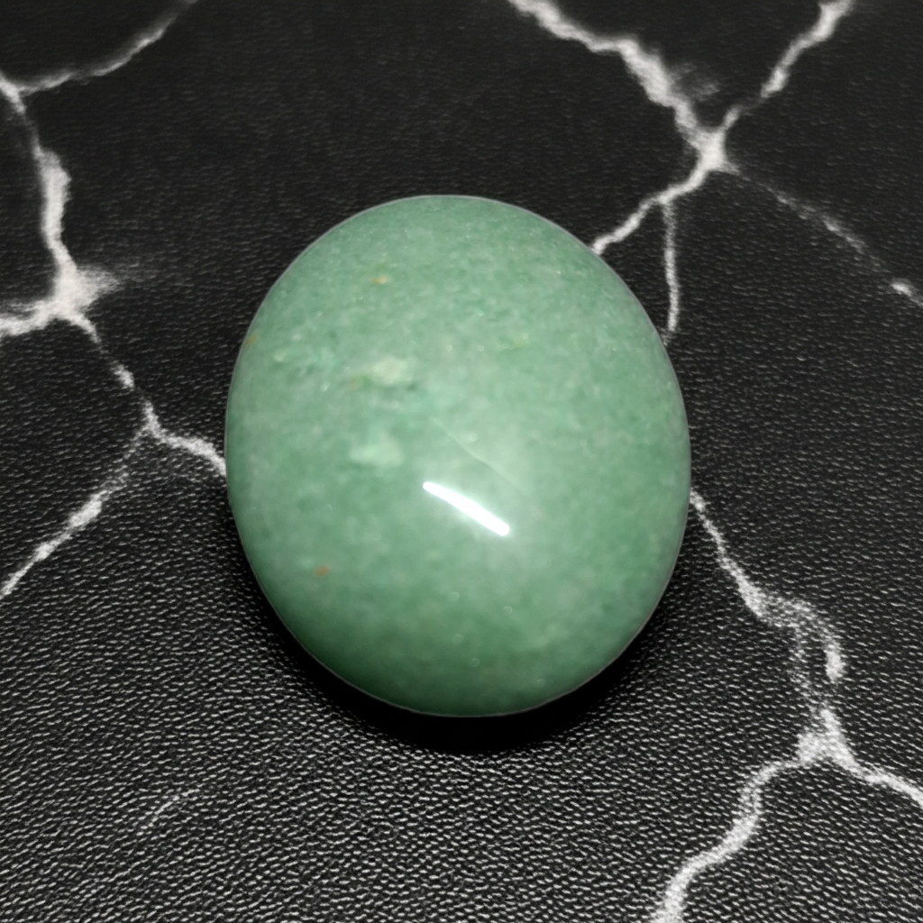 Pietra di Avventurina Verde Naturale Levigata – Cristallo Ovale Lucidato Tascabile – 166,600 ct