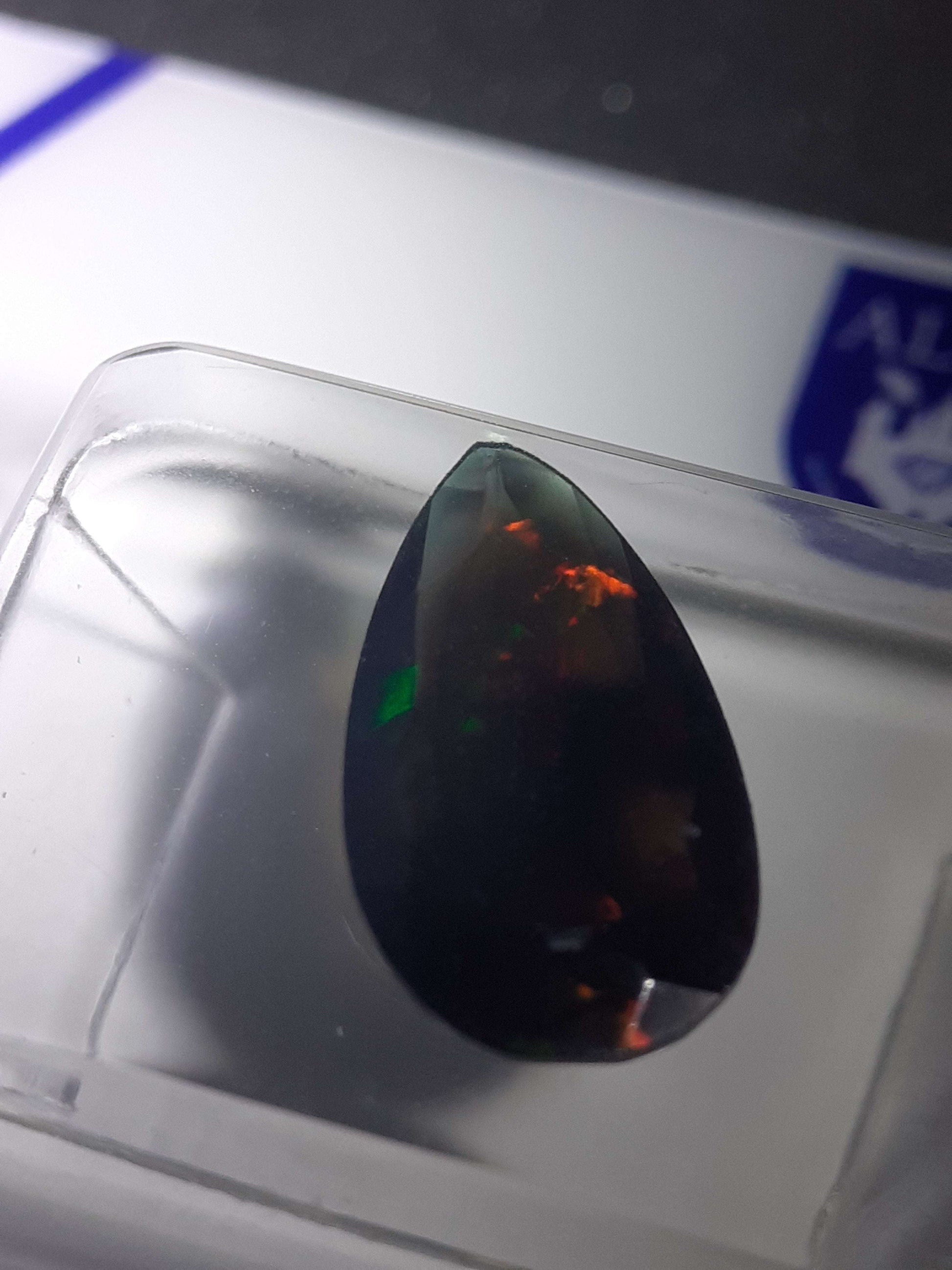 Certified natural Opal - 1.61ct - Ethiopia - sealed All Opal Gemstones Natural Gems Belgium