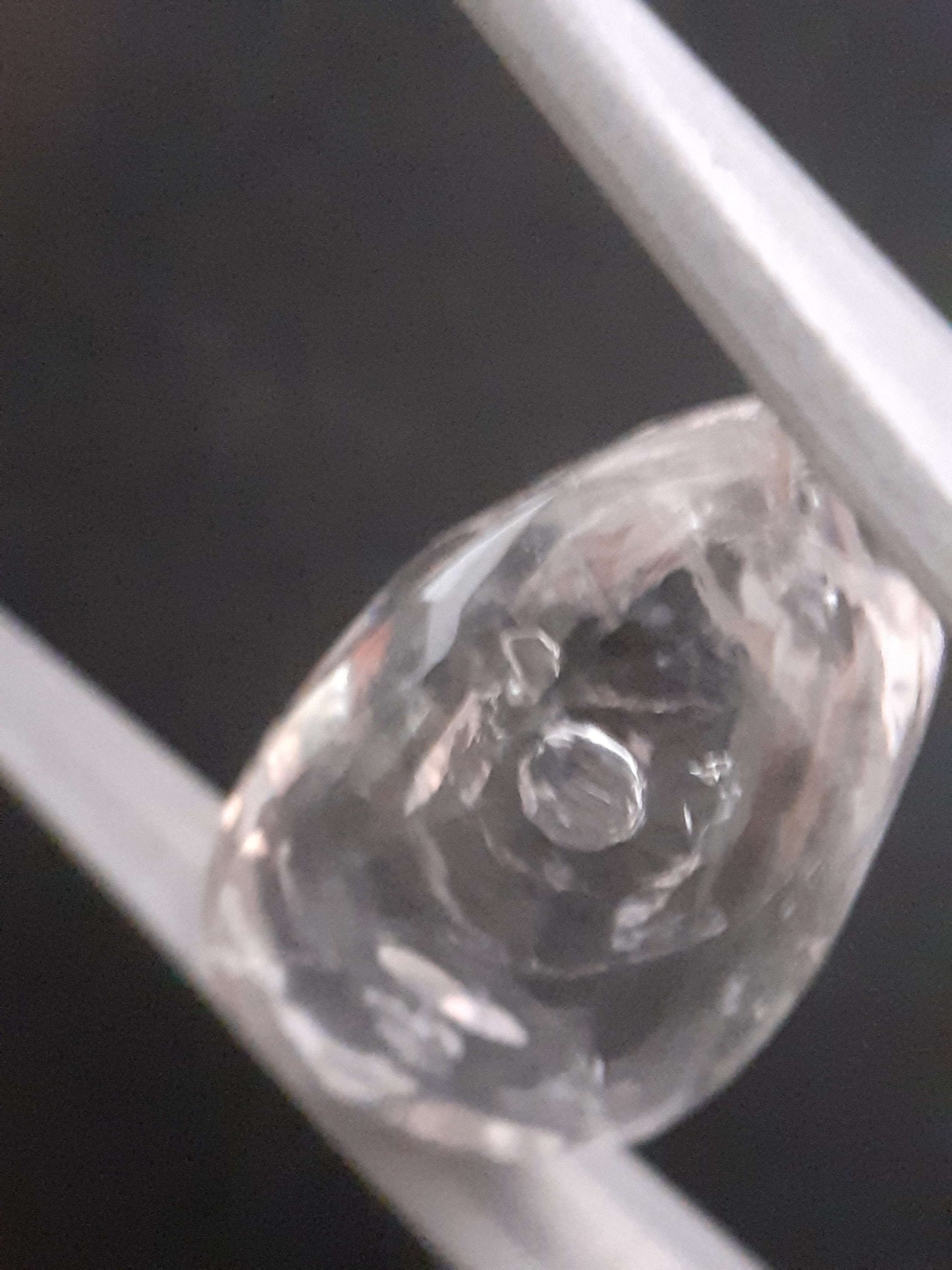 Natural Clear quartz - enhydro quartz crystal - 21.836 ct - rough pear-like polished crystal All Quartz Gemstones - Enhydro Quartz Natural Gems Belgium