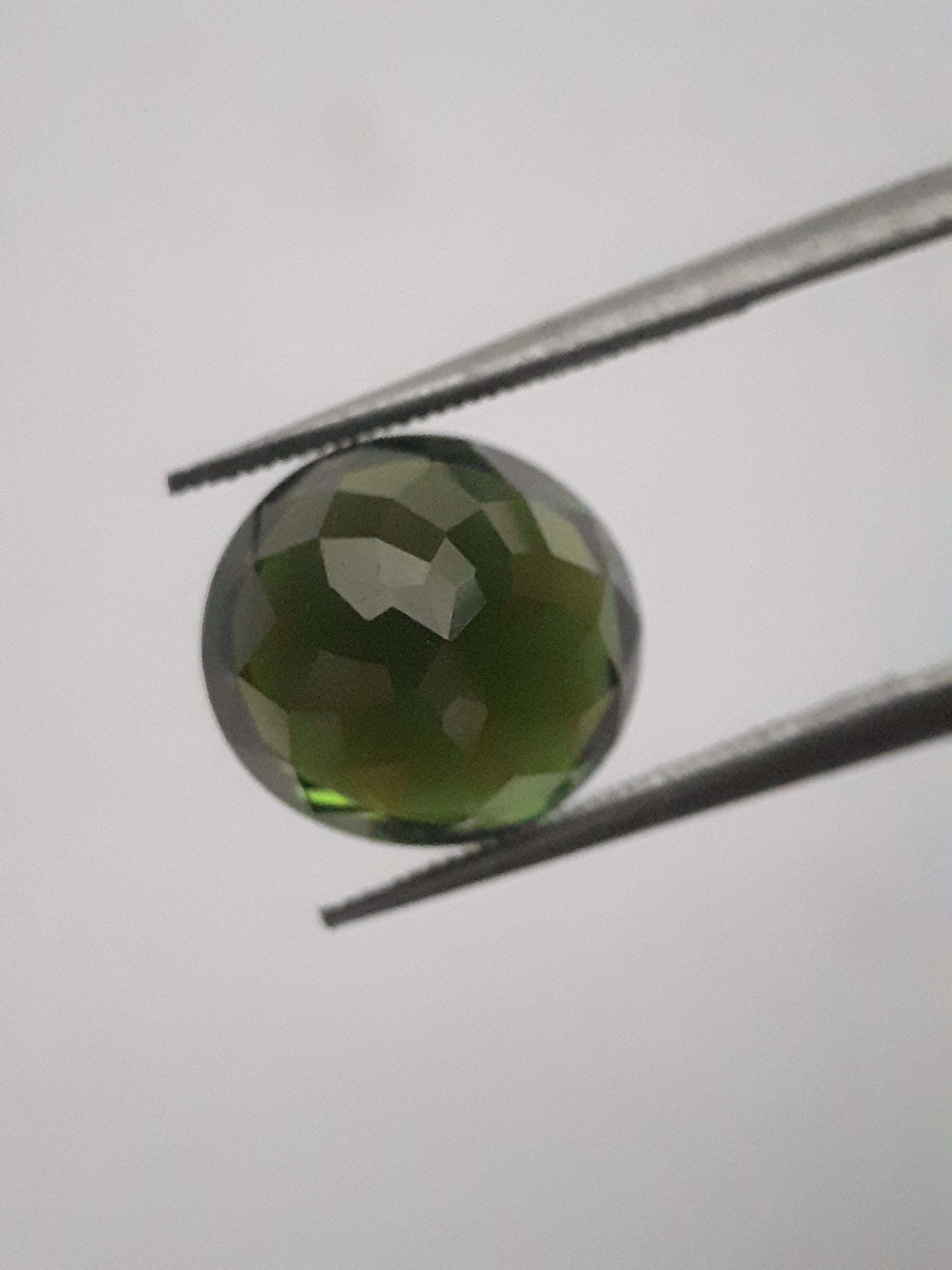 Natural Green Tourmaline - 4.14 ct - round - AAA grade - unheated - certified by NGB All Tourmaline Gemstones - Faceted Tourmaline Natural Gems Belgium