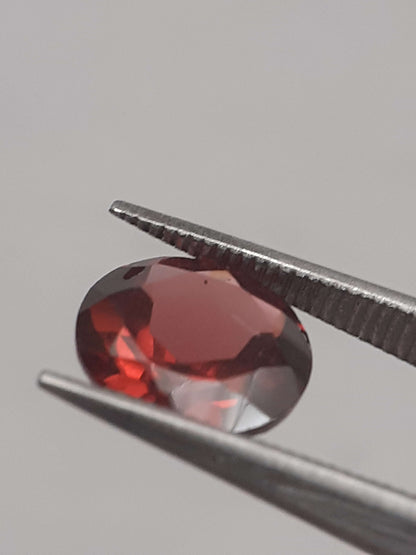 Natural Red Rhodolite Garnet - 1.318 ct - round - unheated All Garnet Gemstones Natural Gems Belgium