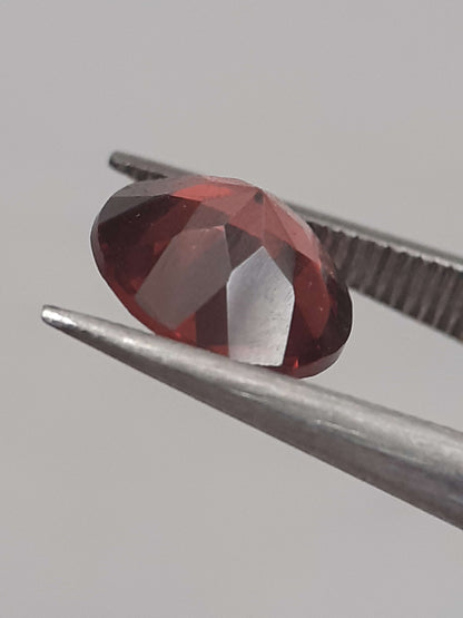 Natural Red Rhodolite Garnet - 1.318 ct - round - unheated All Garnet Gemstones Natural Gems Belgium