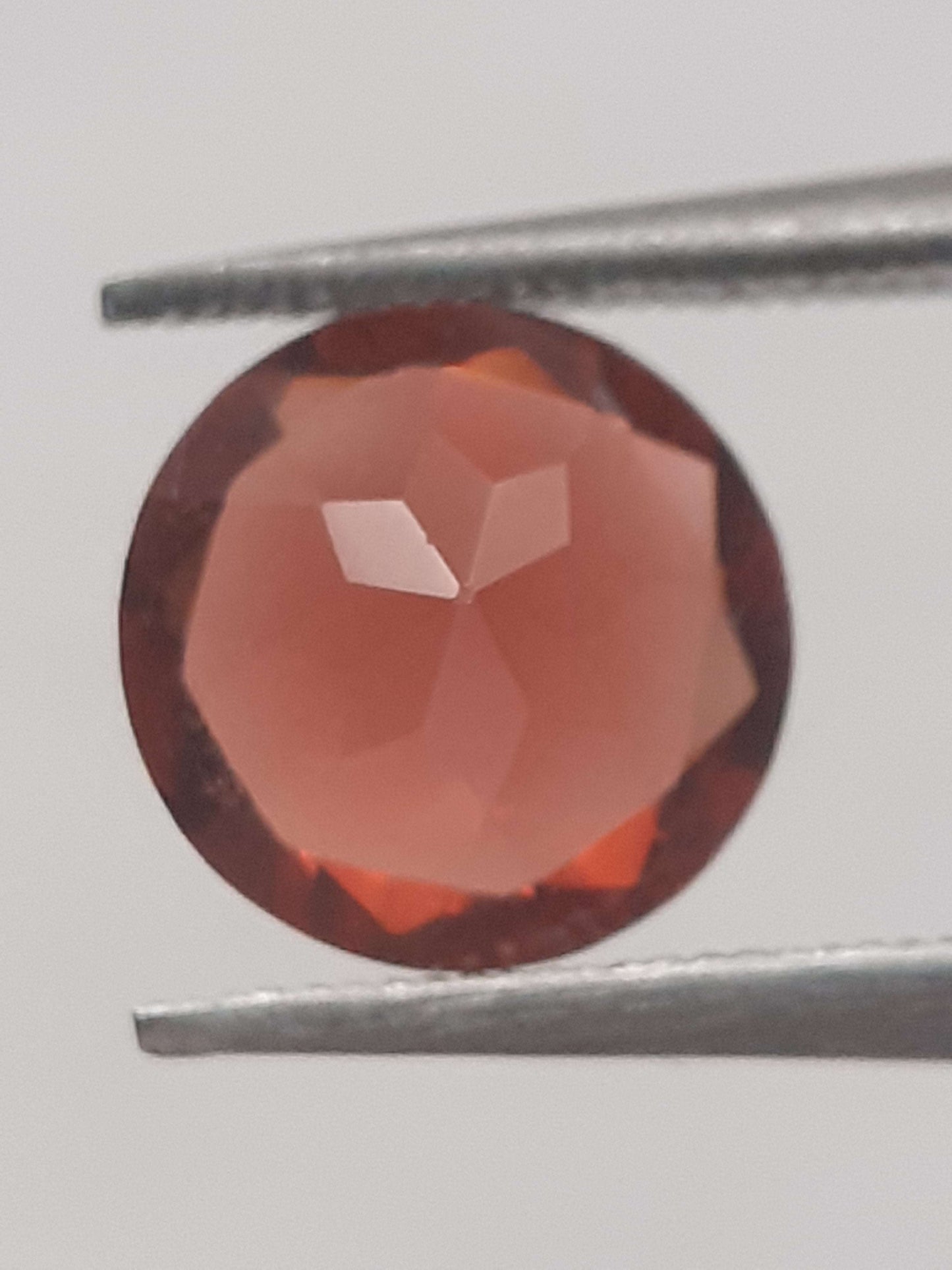 Natural Red Rhodolite Garnet - 1.324 ct - round - unheated All Garnet Gemstones Natural Gems Belgium