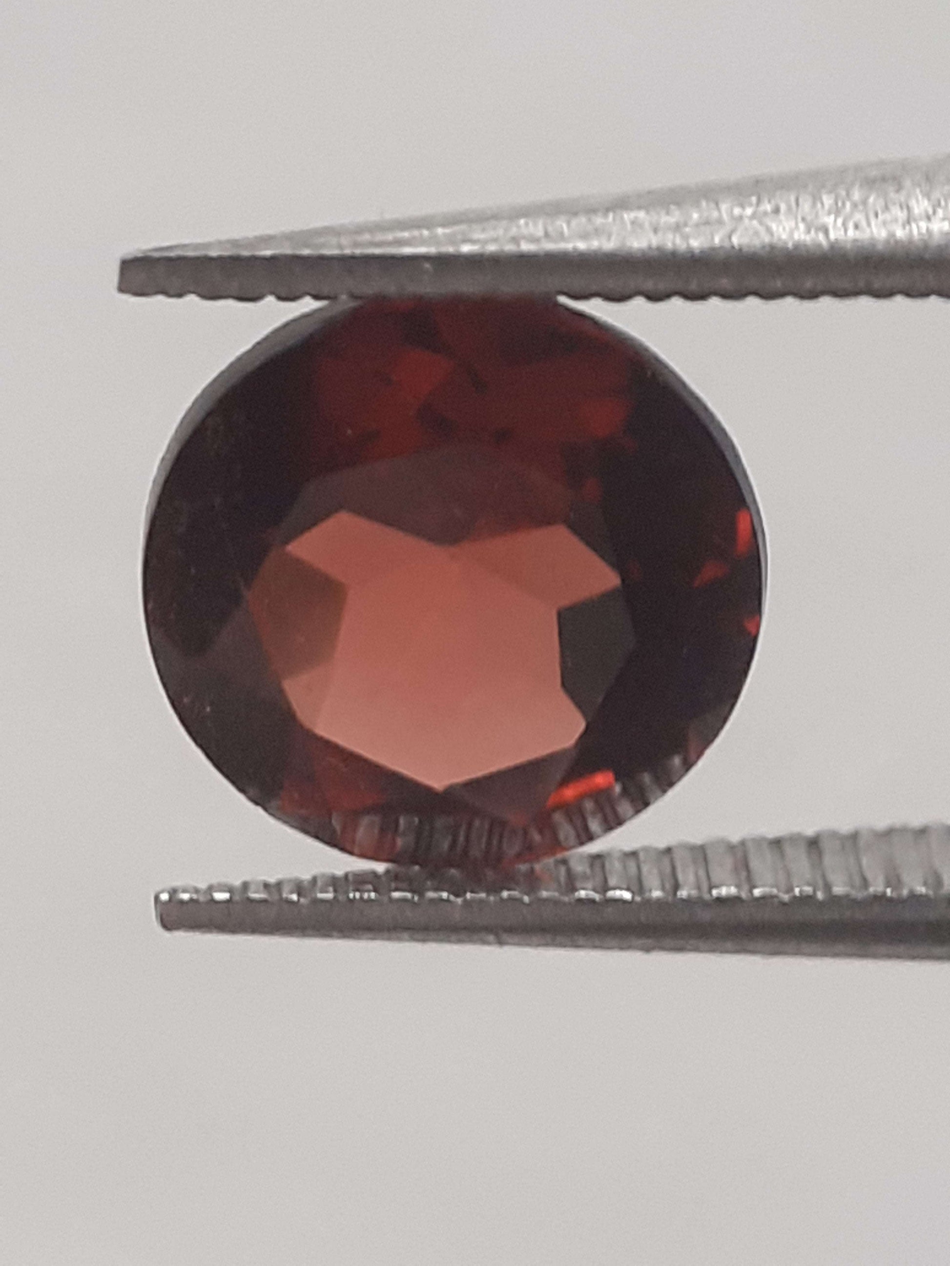 Natural Red Rhodolite Garnet - 1.324 ct - round - unheated All Garnet Gemstones Natural Gems Belgium