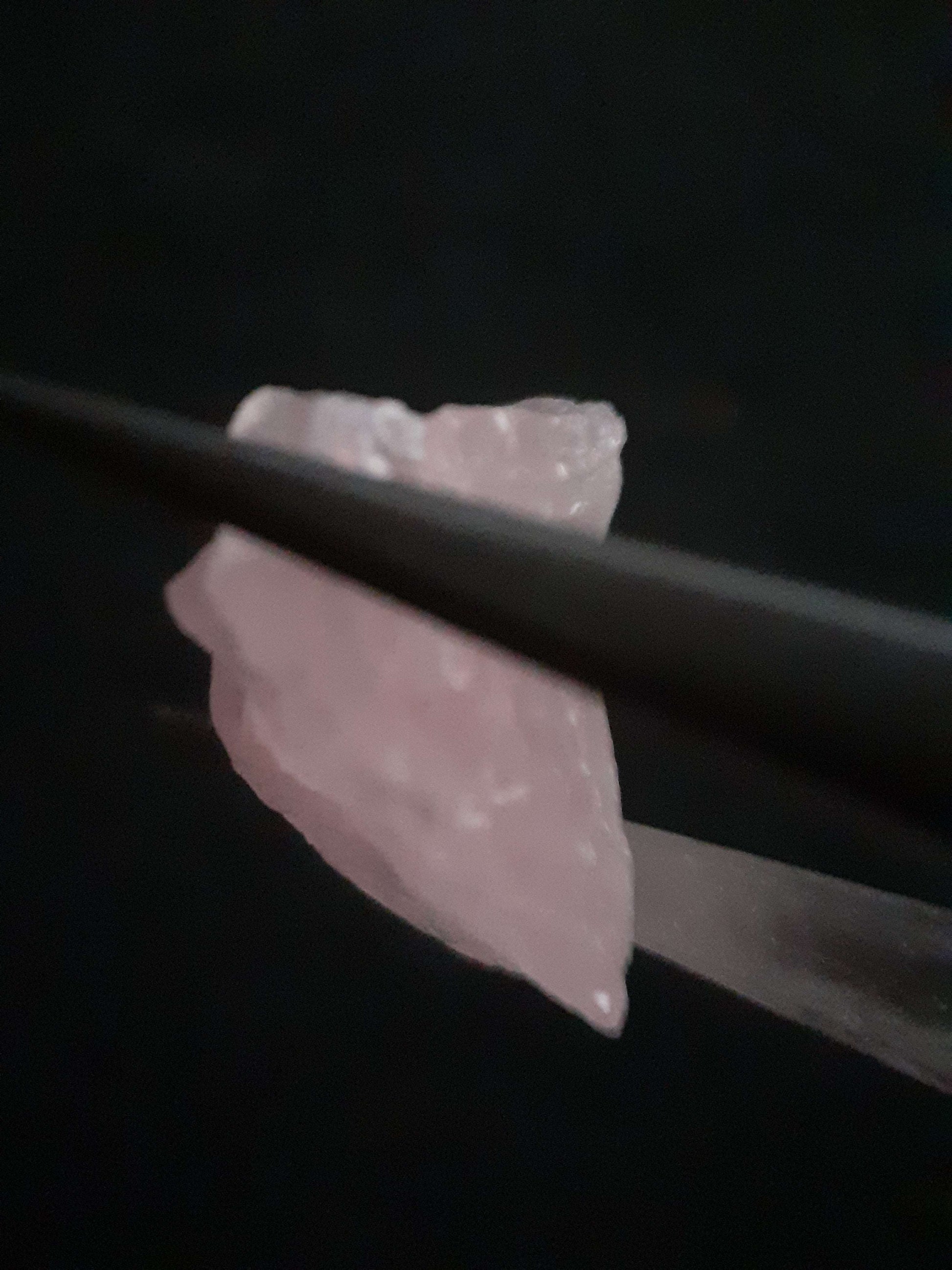 Natural Rose Quartz - 18.755 ct - Rough Gemstone All Quartz Gemstones - Rough Quartz Natural Gems Belgium