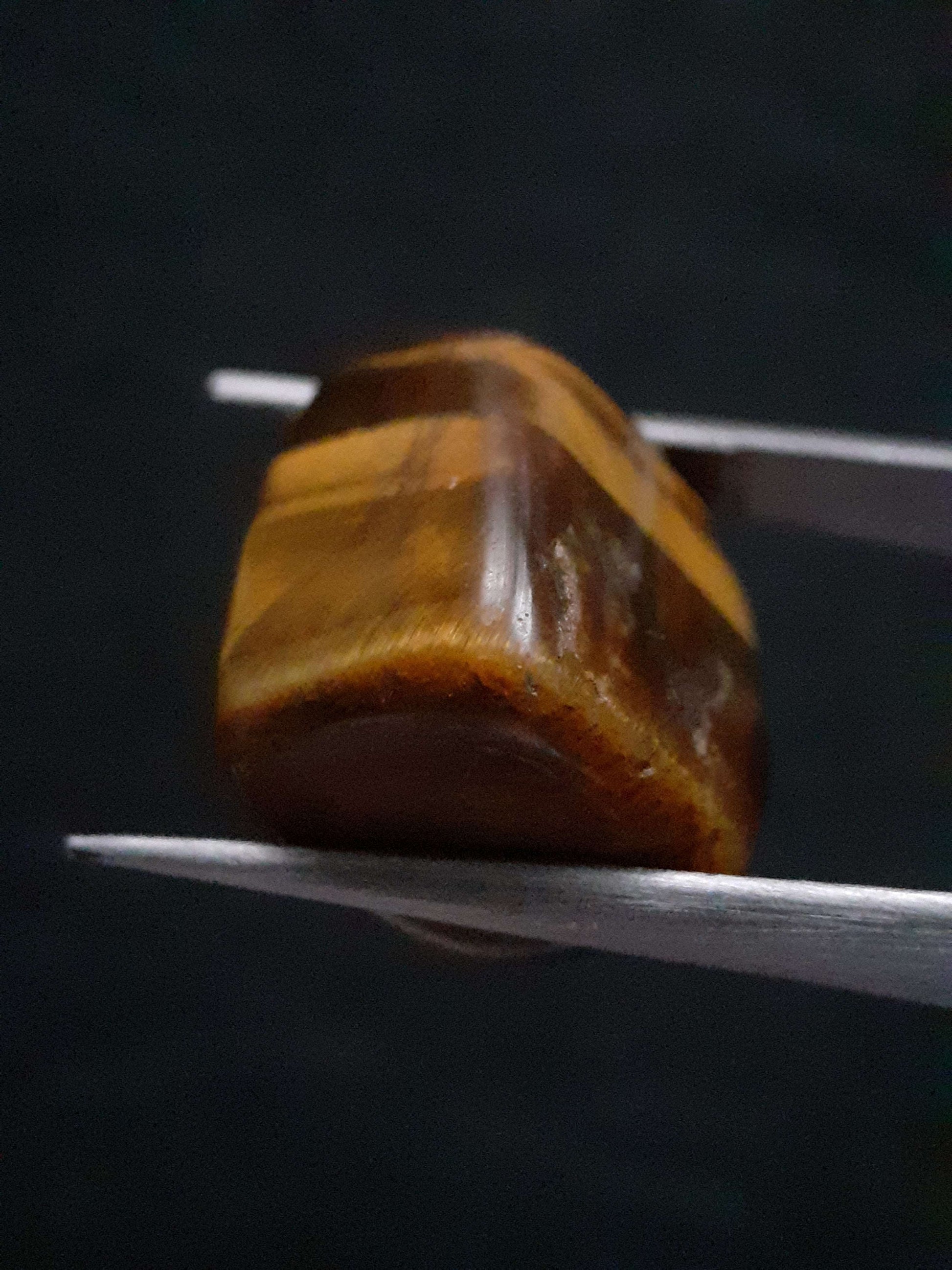 Natural Tiger's eye - 17.375 ct - tumbled Tiger's eye stone All Tiger's eye Gestones - Tiger's eye Tumbled stones Natural Gems Belgium