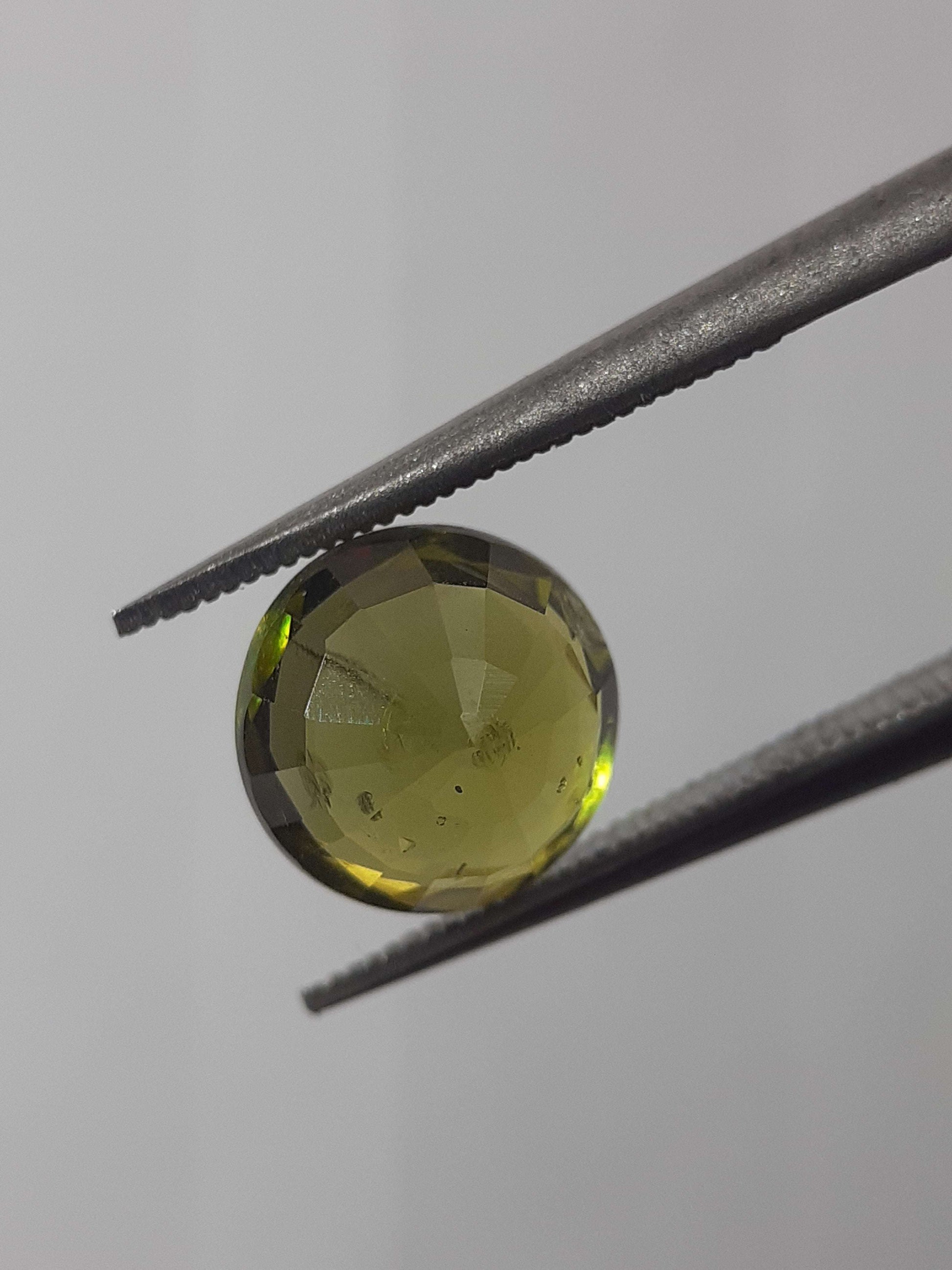 Natural Yellowish green Tourmaline - 1.82 ct - round - unheated - certified by NGB All Tourmaline Gemstones - Faceted Tourmaline Natural Gems Belgium