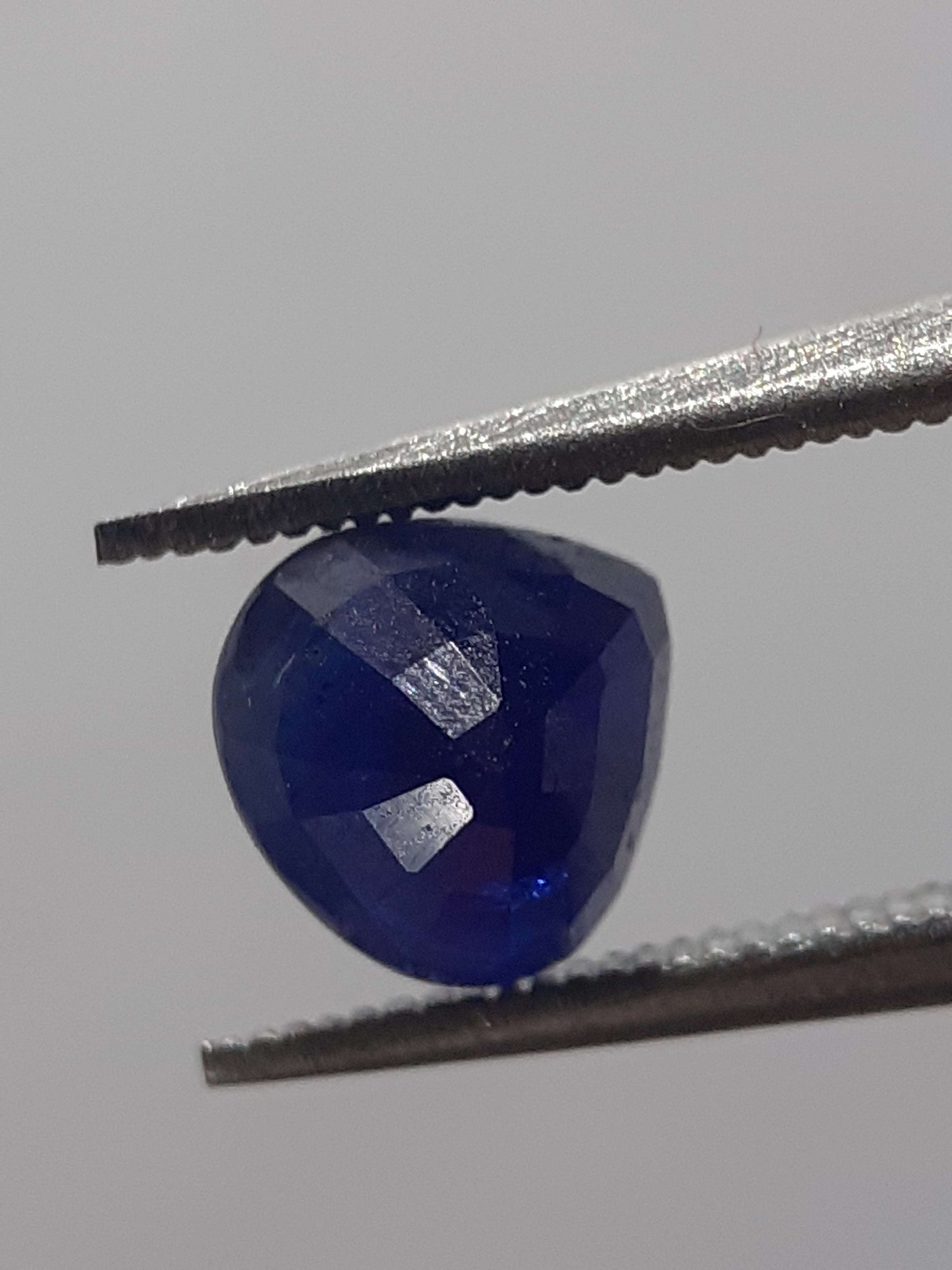 Natural blue sapphire - 0.97 ct - Pear - heated - Ceylon - certified by NGB All Sapphire Gemstones - Faceted Sapphire Natural Gems Belgium