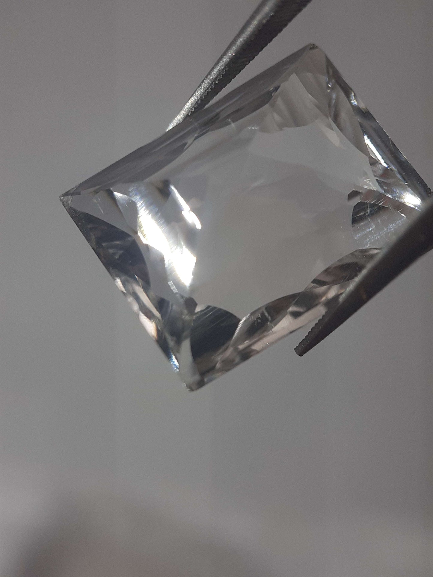 Natural clear crystal quartz - 13.99 ct - cushion - custom cut - certified by NGB All Quartz Gemstones Natural Gems Belgium