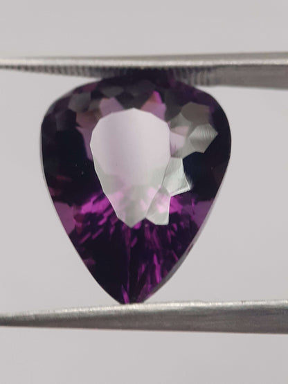 Natural deep purple Amethyst - 7.669 ct - Pear - very good color All Amethyst Gemstones Natural Gems Belgium