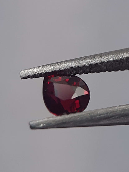 Natural deep red Ruby - 0.20 ct - Pear - unheated - certified by NGB All Ruby Gemstones - Faceted Ruby Natural Gems Belgium