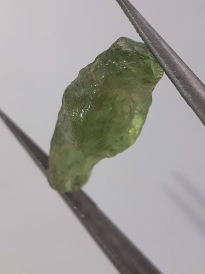 Natural green Apatite - 6.205 ct - Rough Gemstone All Apatite Gemstones - Rough Apatite Natural Gems Belgium