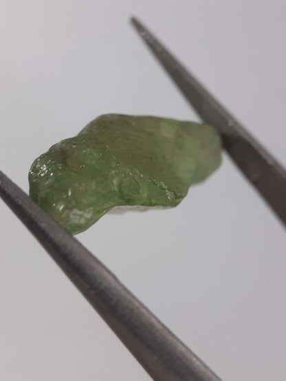 Natural green Apatite - 6.205 ct - Rough Gemstone All Apatite Gemstones - Rough Apatite Natural Gems Belgium