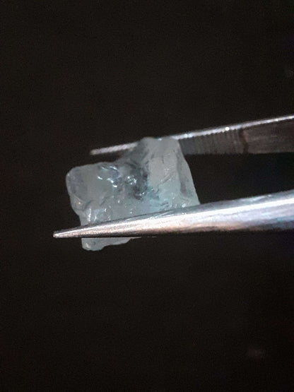 Natural greenish blue Aquamarine - 4.044 ct - Rough Gemstone - for faceting All Aquamarine Gemstones - Rough Aquamarine Natural Gems Belgium