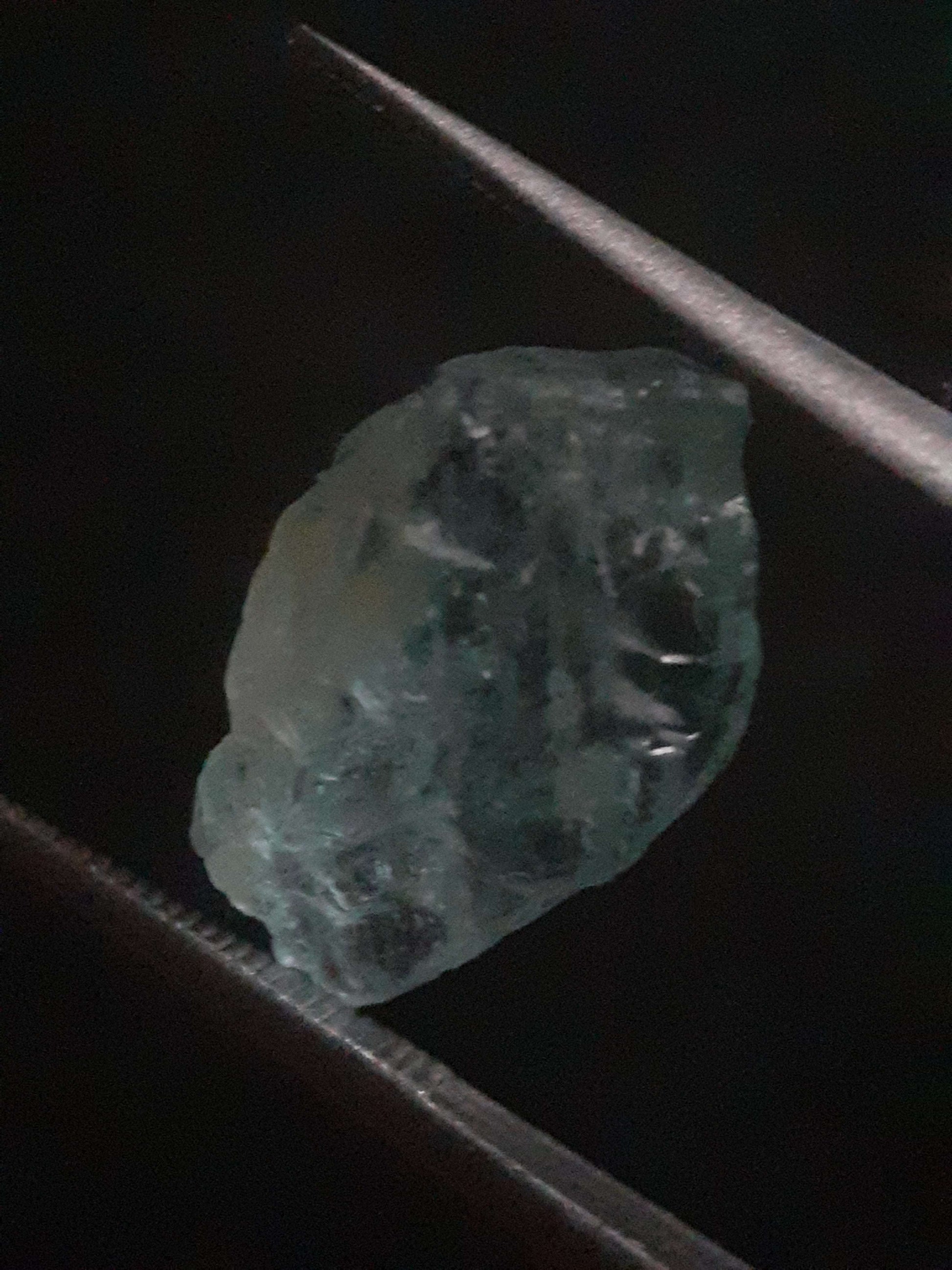 Natural greenish blue Aquamarine - 4.619 ct - Rough Gemstone - for faceting All Aquamarine Gemstones - Rough Aquamarine Natural Gems Belgium