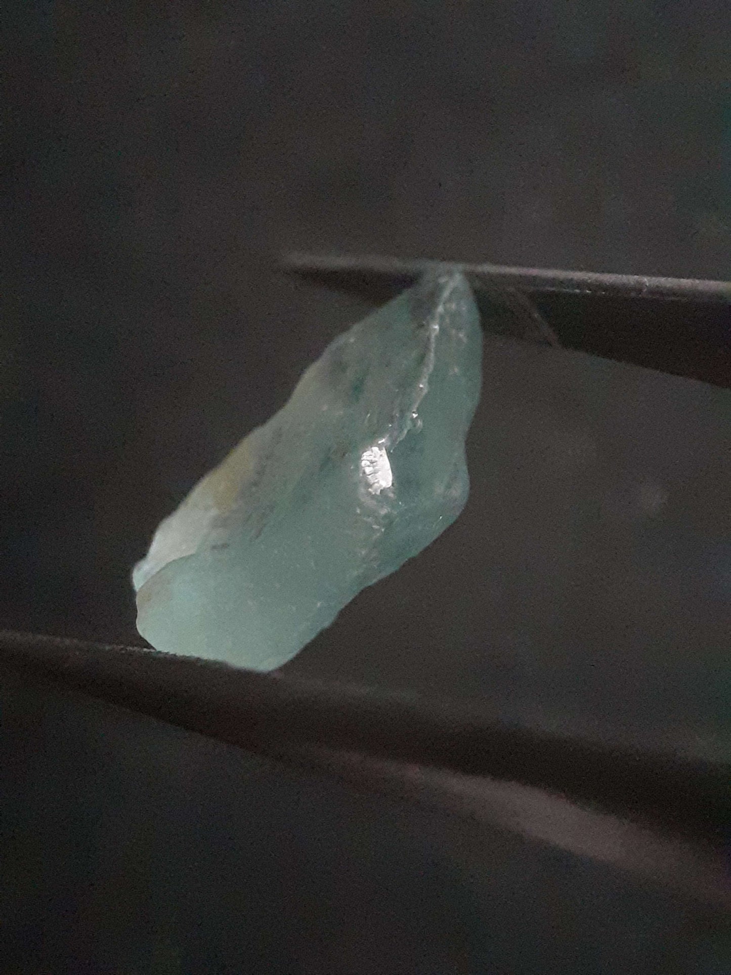 Natural greenish blue Aquamarine - 4.619 ct - Rough Gemstone - for faceting All Aquamarine Gemstones - Rough Aquamarine Natural Gems Belgium