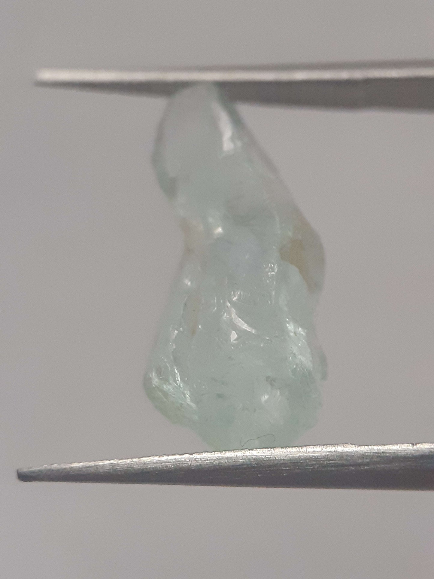 Natural greenish blue Aquamarine - 4.780 ct - Rough Gemstone - for faceting All Aquamarine Gemstones - Rough Aquamarine Natural Gems Belgium