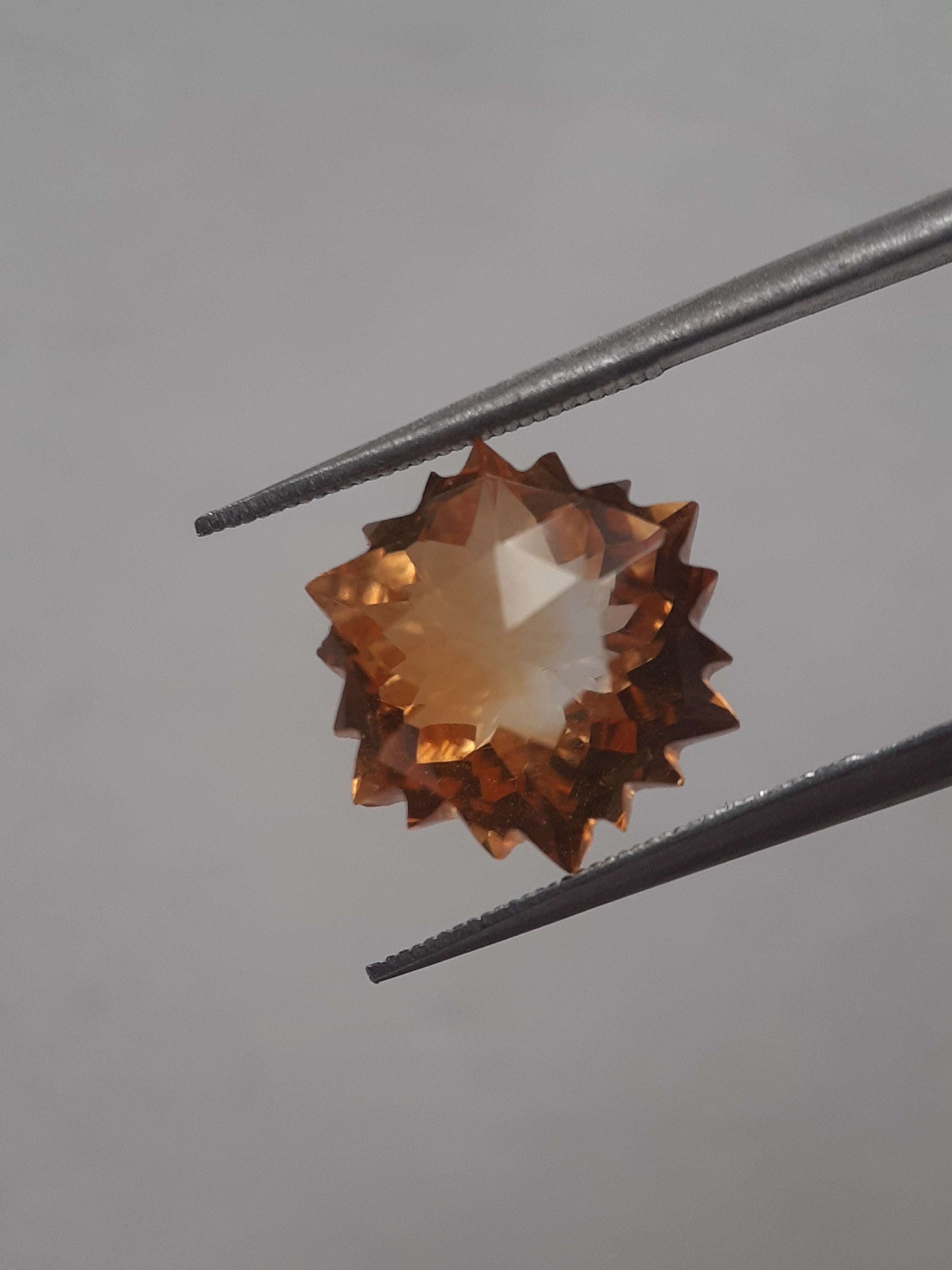 Natural light yellow Citrine - 4.989 ct - hexagon - unheated All Citrine Gemstones - Faceted Citrine Natural Gems Belgium