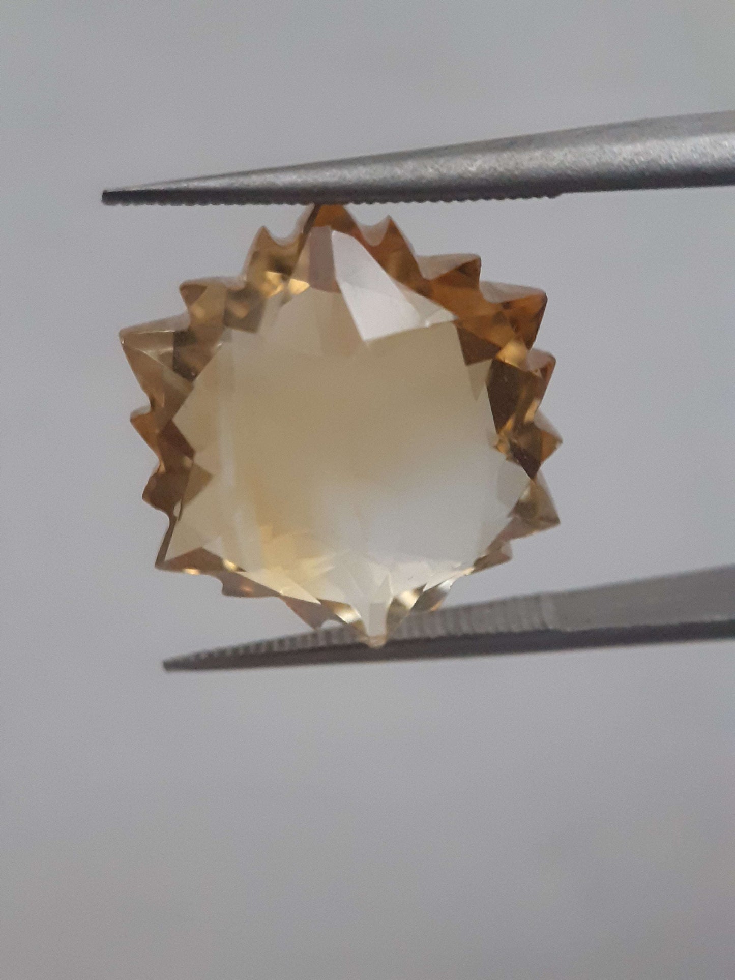 Natural light yellow Citrine - 9.990 ct - hexagon - unheated All Citrine Gemstones - Faceted Citrine Natural Gems Belgium