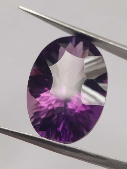 Natural medium purple Amethyst - 19.097 ct - oval - unheated All Amethyst Gemstones Natural Gems Belgium