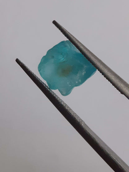 Natural Gems Belgium - All Apatite Gemstones - Rough Apatite - Natural ocean blue Apatite - 2.235 ct - Rough Gemstone *** € 3.17