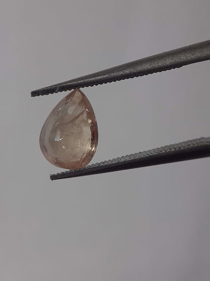 Natural pinkish yellow sapphire - 1.13 ct - pear - heated - certified by NGB All Sapphire Gemstones - Faceted Sapphire Natural Gems Belgium