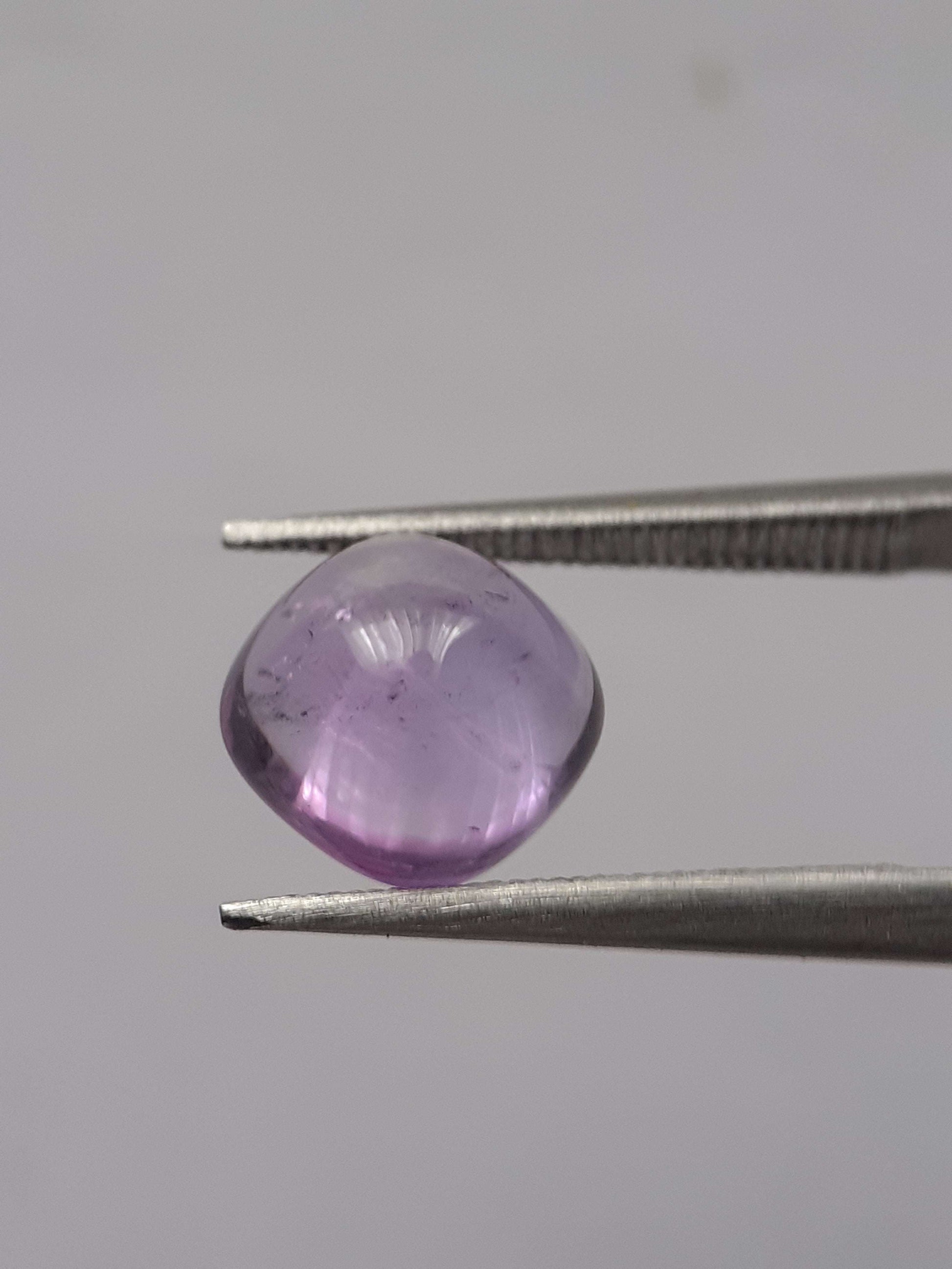 Natural purple Amethyst - 1.644 ct - cushion cabochon - 7.0 x 7.0 mm All Amethyst Gemstones Natural Gems Belgium