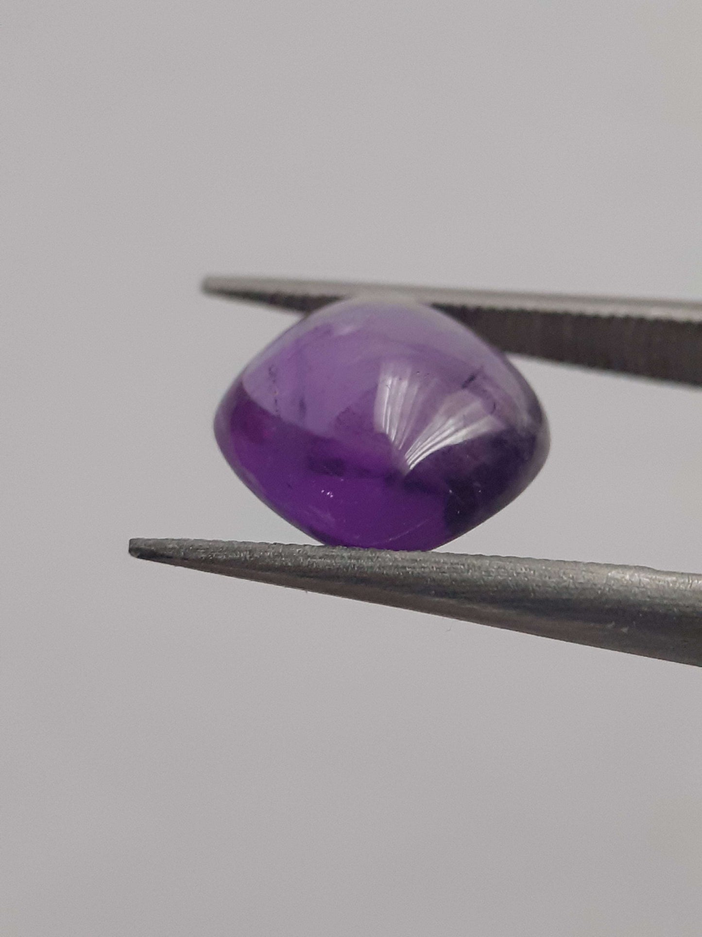 Natural purple Amethyst - 1.949 ct - cushion cabochon - 7.6 x 7.4 mm All Amethyst Gemstones Natural Gems Belgium