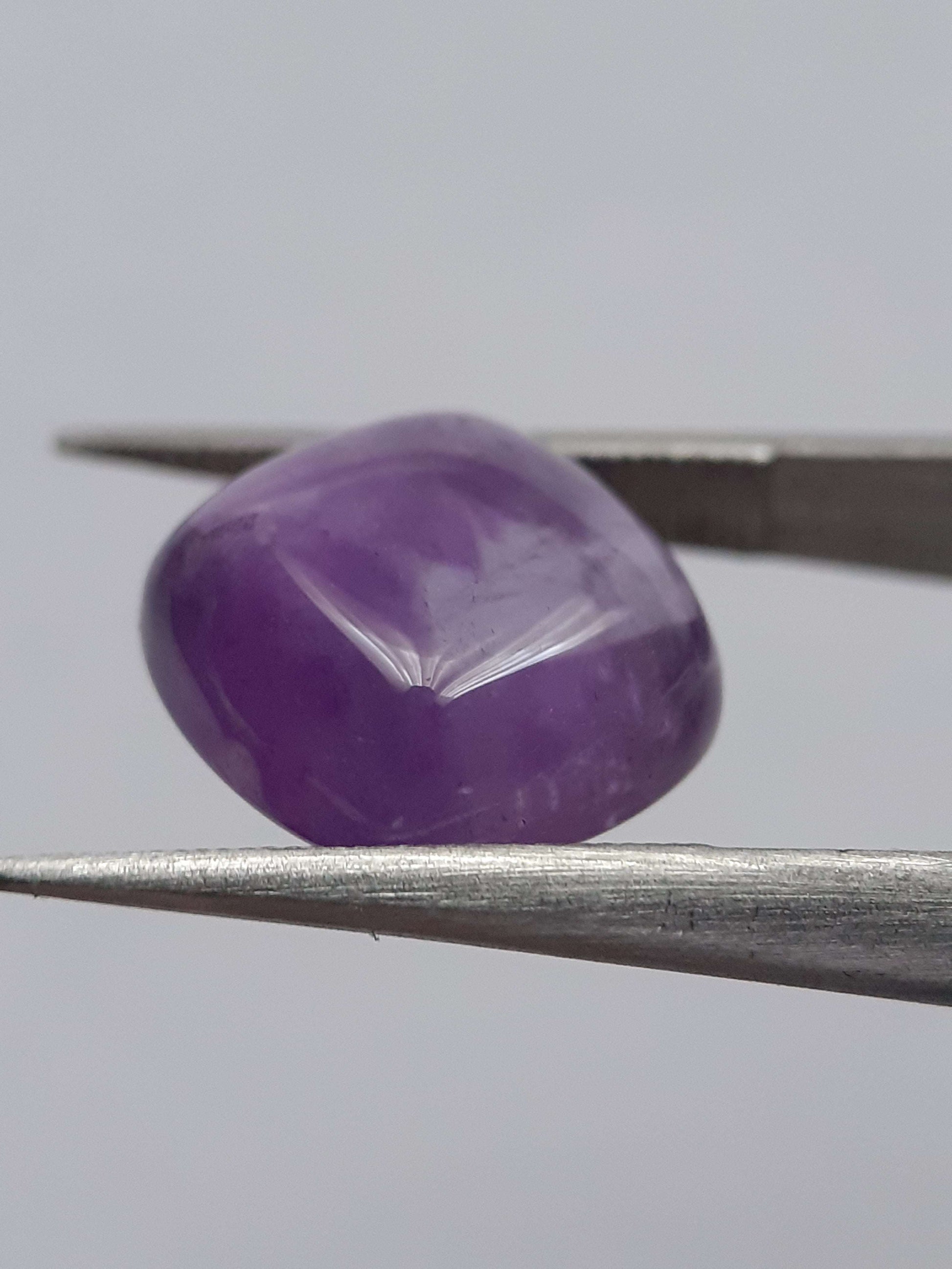 Natural purple Amethyst - 4.230 ct - cushion cabochon - 9.9 x 9.9 mm All Amethyst Gemstones Natural Gems Belgium