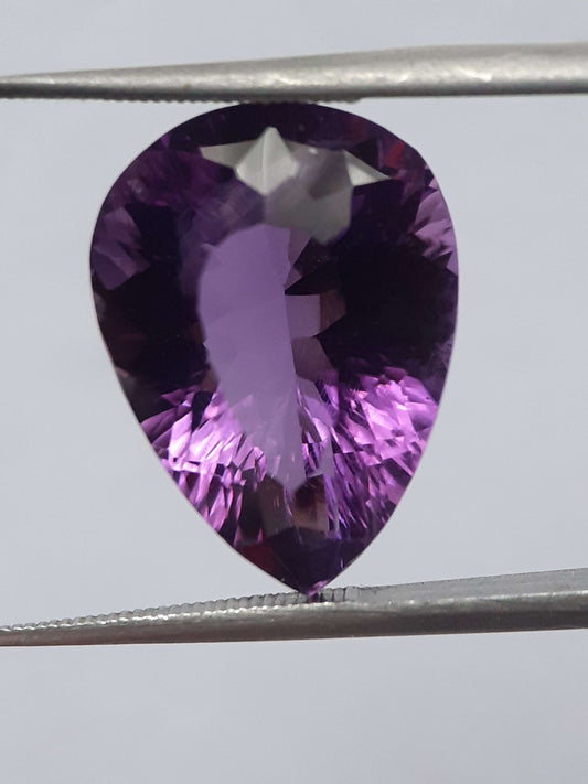 Natural Gems Belgium - All Amethyst Gemstones - Natural purple Amethyst - 9.778 ct - Pear - good color - good clarity *** € 95.56