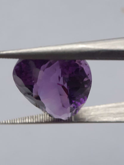 Natural purple Amethyst - 9.778 ct - Pear - good color - good clarity All Amethyst Gemstones Natural Gems Belgium