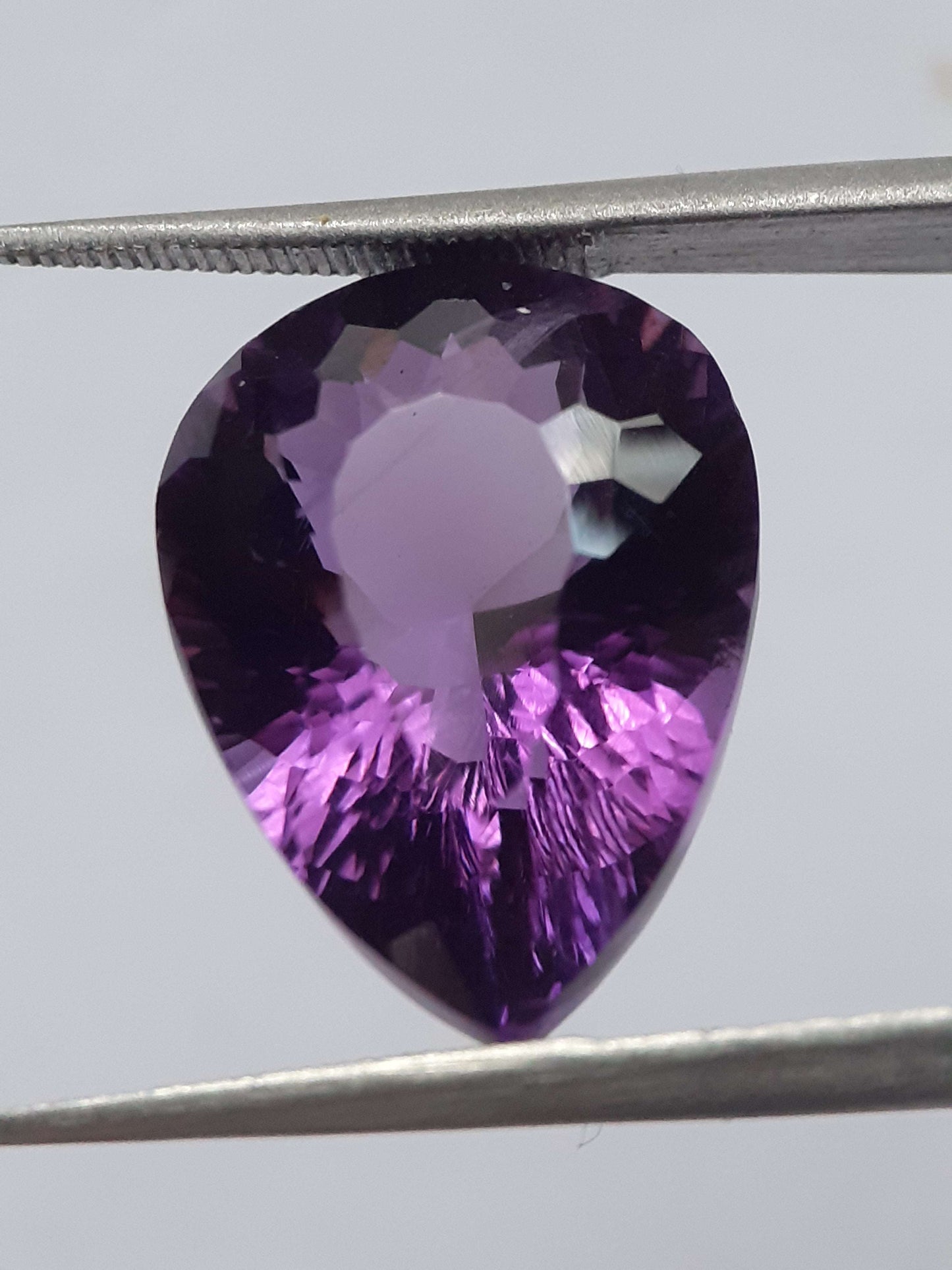 Natural purple Amethyst - 9.778 ct - Pear - good color - good clarity All Amethyst Gemstones Natural Gems Belgium