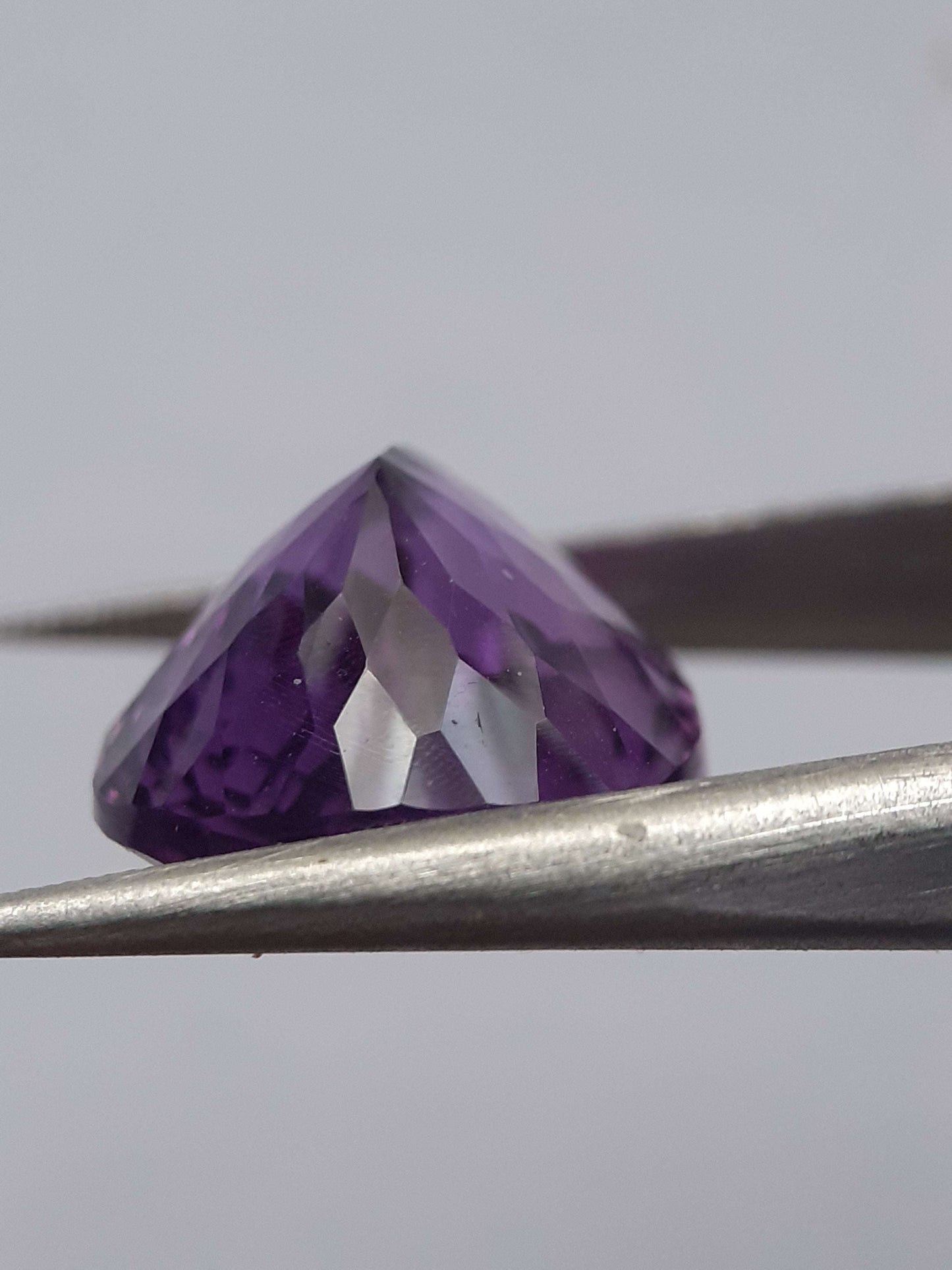 Natural purple Amethyst - 9.778 ct - Pear - good color - good clarity All Amethyst Gemstones Natural Gems Belgium