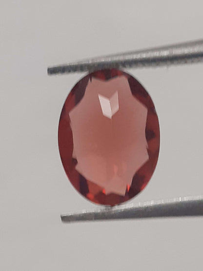 Natural red Rhodolite Garnet - 1.169 ct - oval - unheated All Garnet Gemstones Natural Gems Belgium