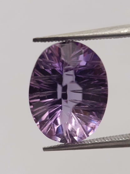 Natural violet purple Amethyst - 4.367 ct - oval - custom cut - excellent cut All Amethyst Gemstones Natural Gems Belgium