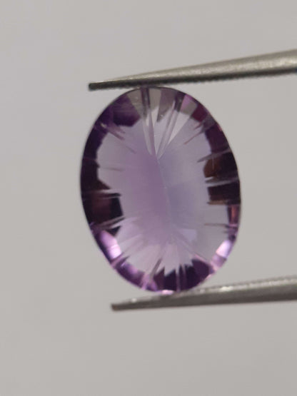 Natural violet purple Amethyst - 4.367 ct - oval - custom cut - excellent cut All Amethyst Gemstones Natural Gems Belgium