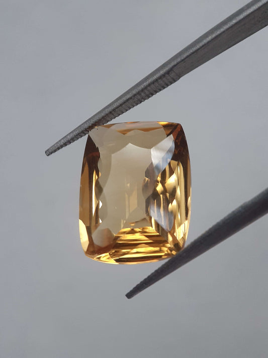 Natural Gems Belgium - All Citrine Gemstones - Faceted Citrine - Natural yellow Citrine - 5.010 ct - cushion - unheated *** € 45.76