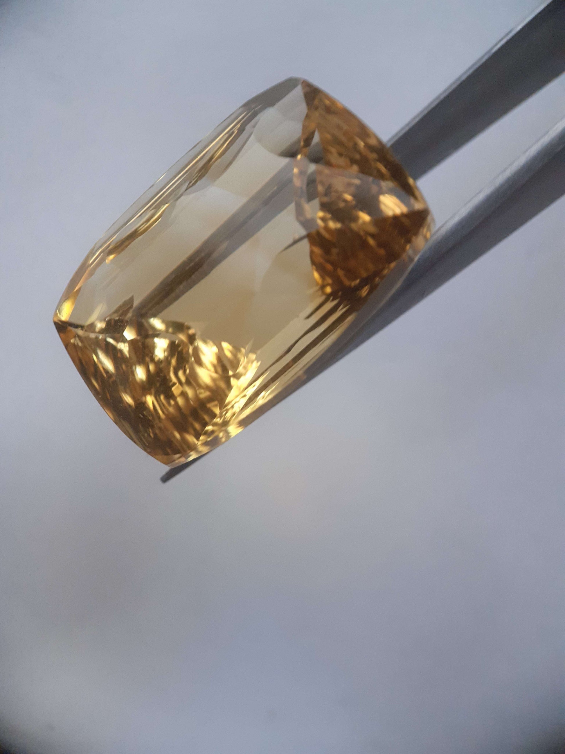 Natural yellow Citrine - 52.403 ct - cushion - custom cut - large! All Citrine Gemstones - Faceted Citrine Natural Gems Belgium