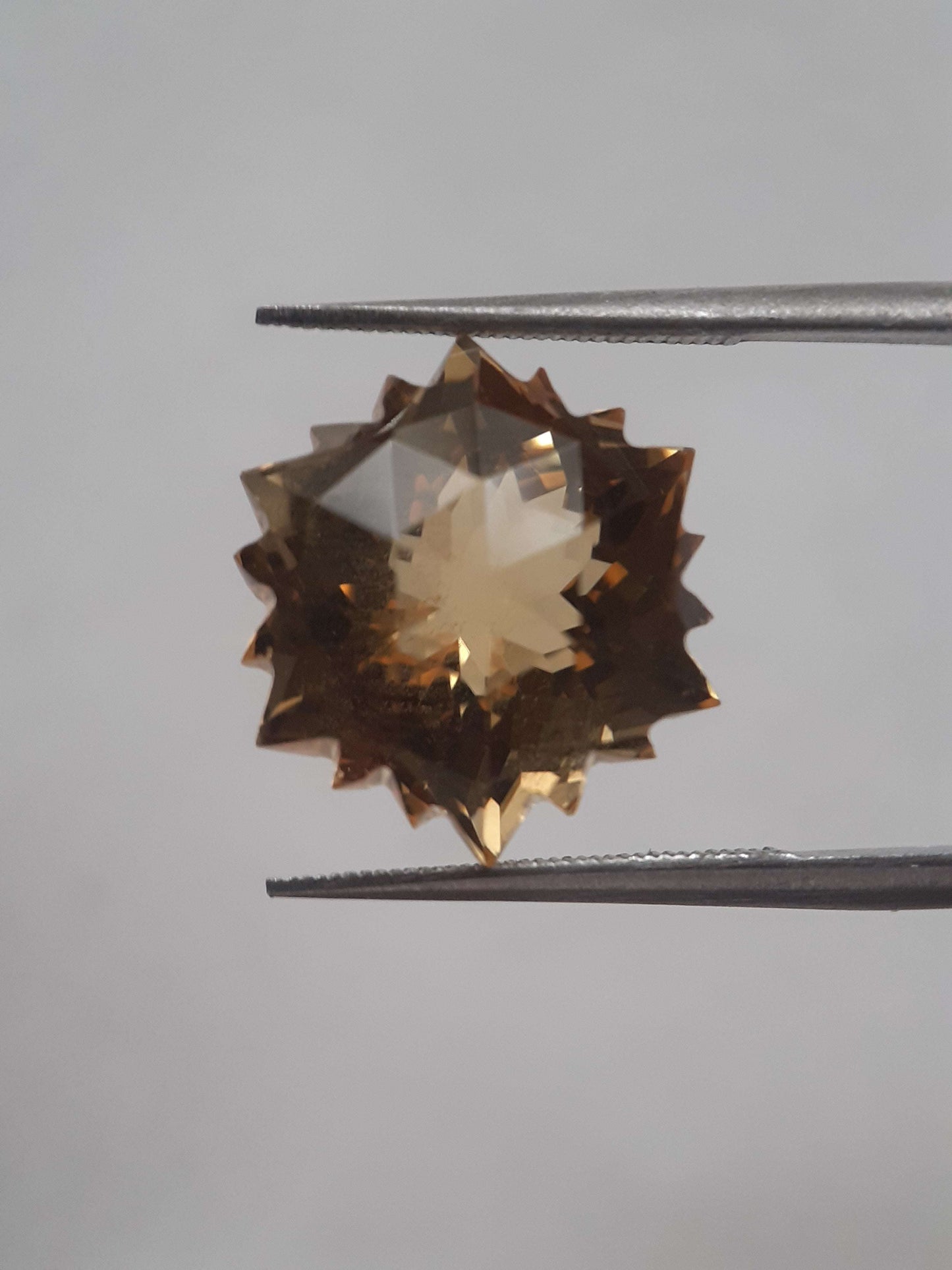 Natural yellow Citrine - 9.363 ct - hexagon - unheated All Citrine Gemstones - Faceted Citrine Natural Gems Belgium