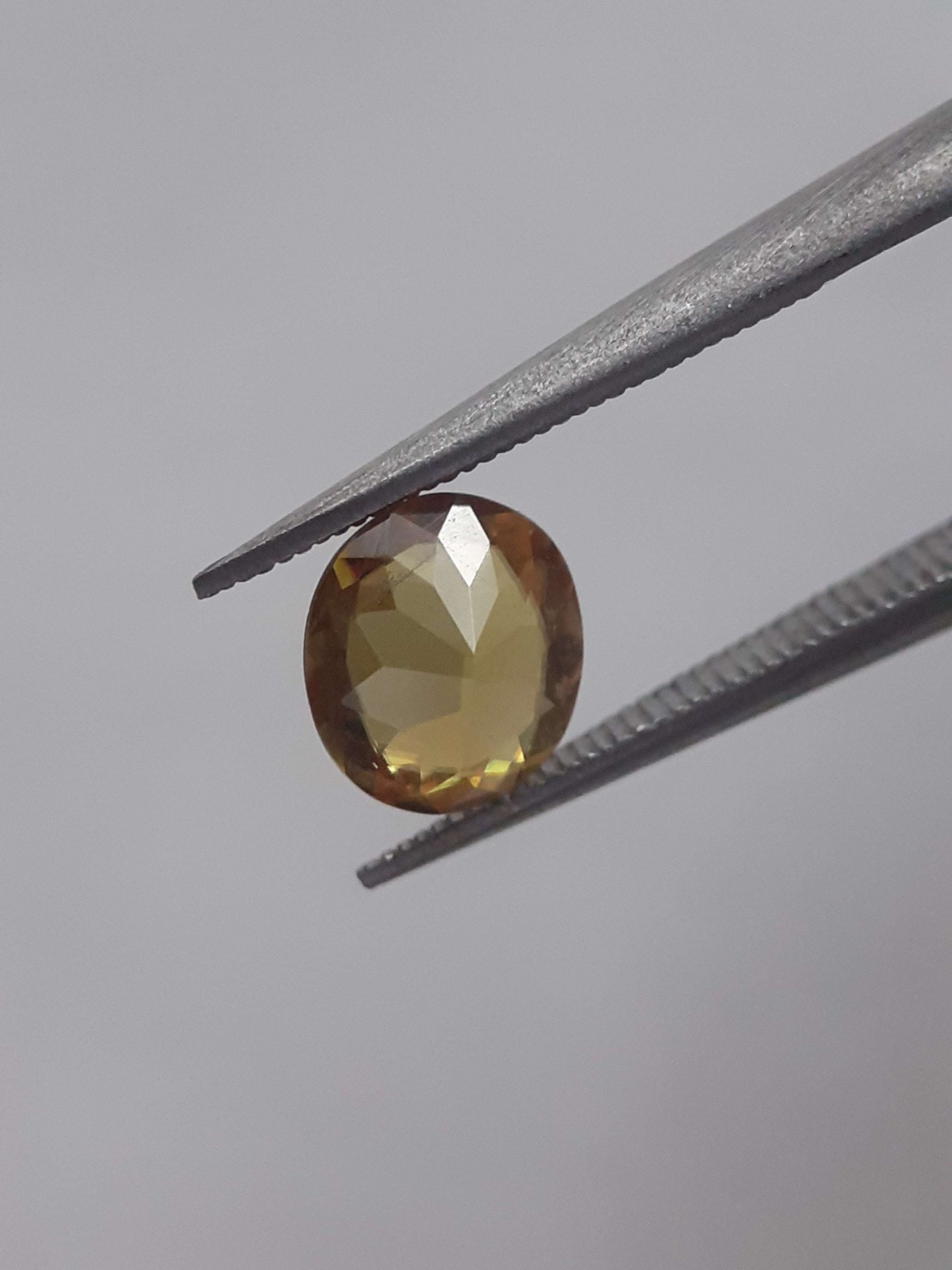 Natural yellow shpene - 0.824 ct - cushion - unheated All Sphene (Titanite) Gemstones - Faceted Sphene Natural Gems Belgium