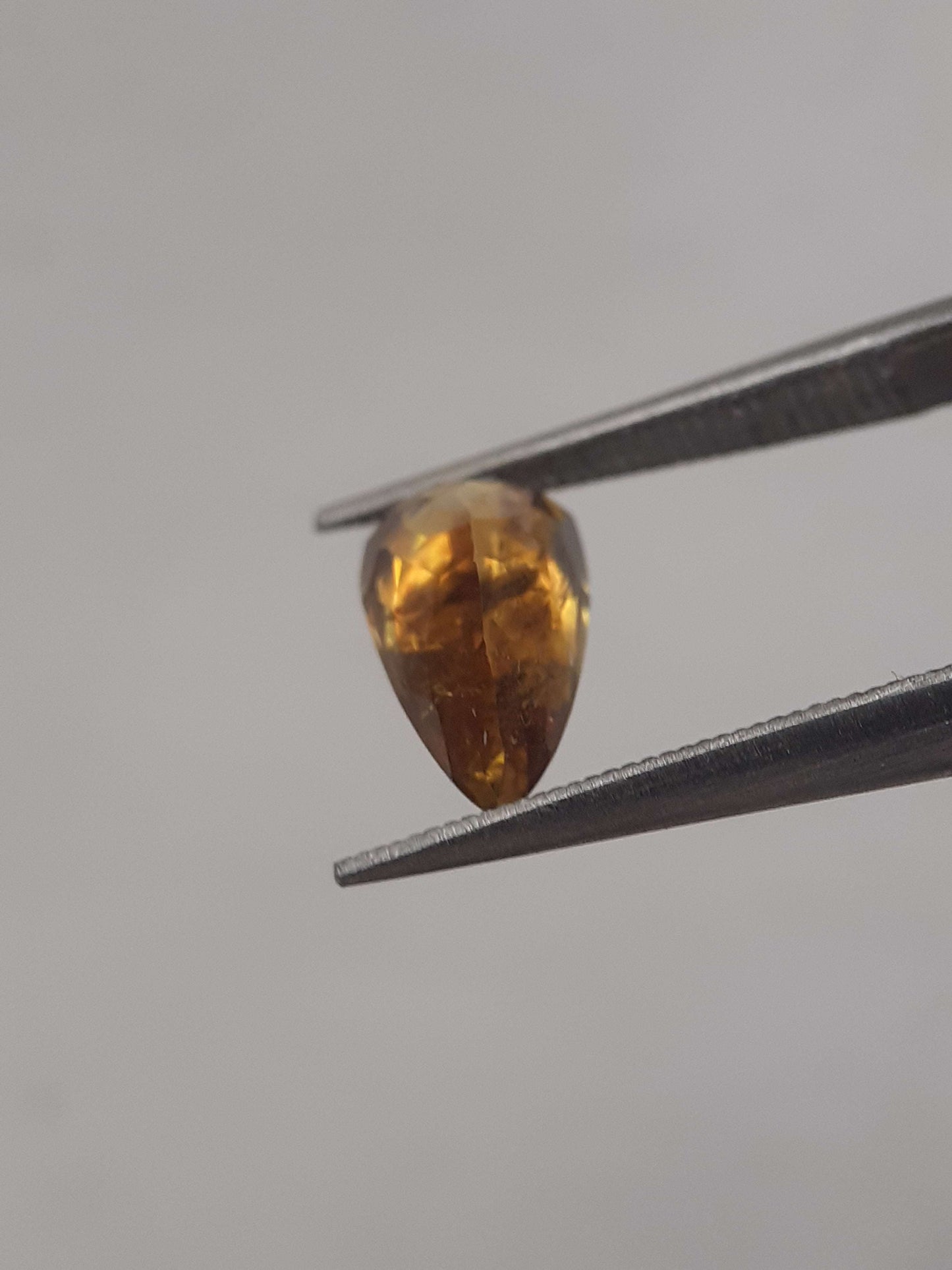 Natural yellow shpene - 1.078 ct - Pear - unheated All Sphene (Titanite) Gemstones - Faceted Sphene Natural Gems Belgium