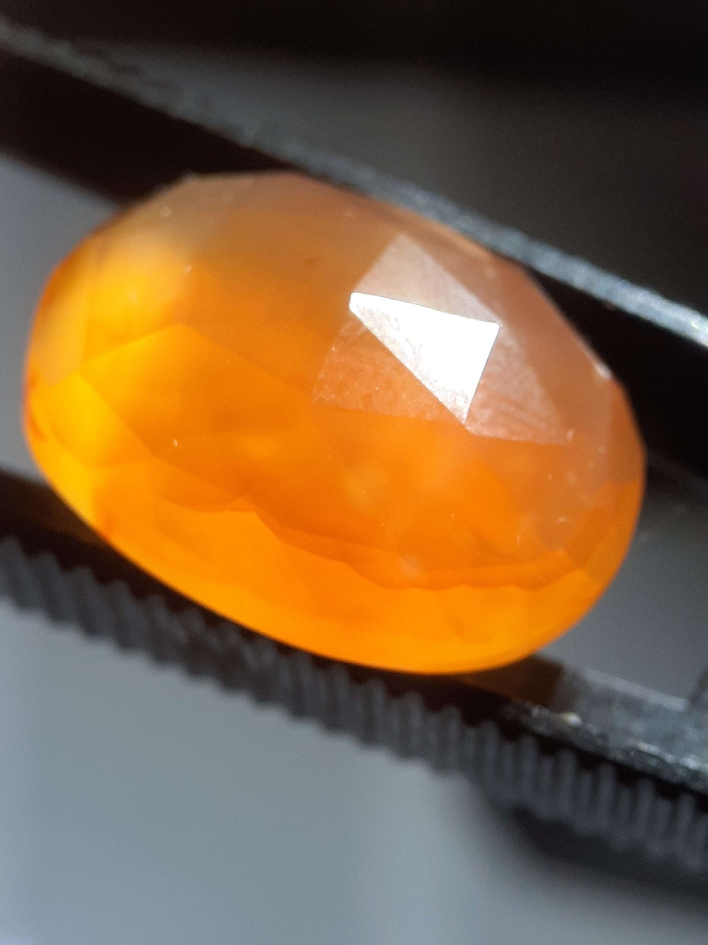 Orange Carnelian,rose cut, 14.55 ct, high quality cutting All Carnelian Gemstones - Faceted Carnelian Natural Gems Belgium