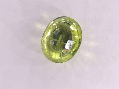 Peridot, 2.31 ct, oval, myanmar, seller certified All Peridot Gemstones - Faceted Peridot Natural Gems Belgium