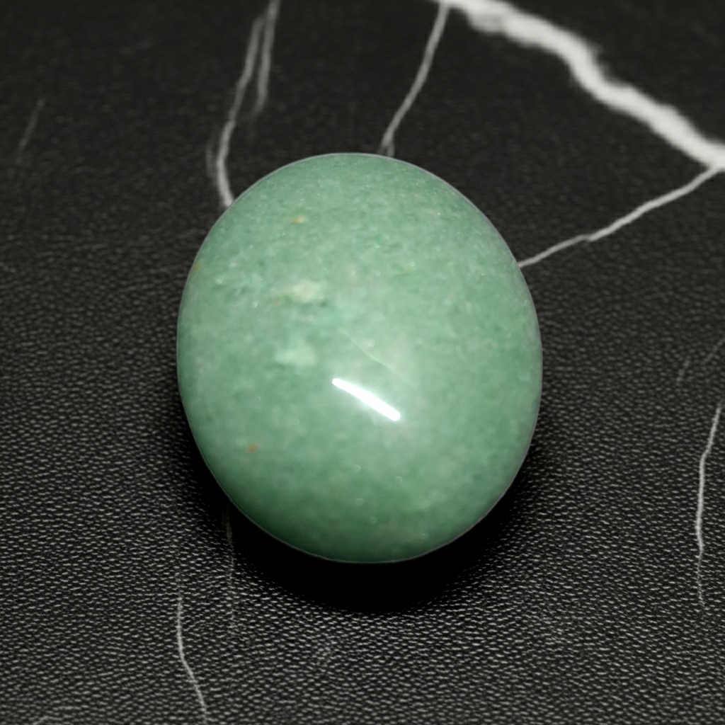 Pietra di Avventurina Verde Naturale Levigata – Cristallo Ovale Lucidato Tascabile – 166,600 ct