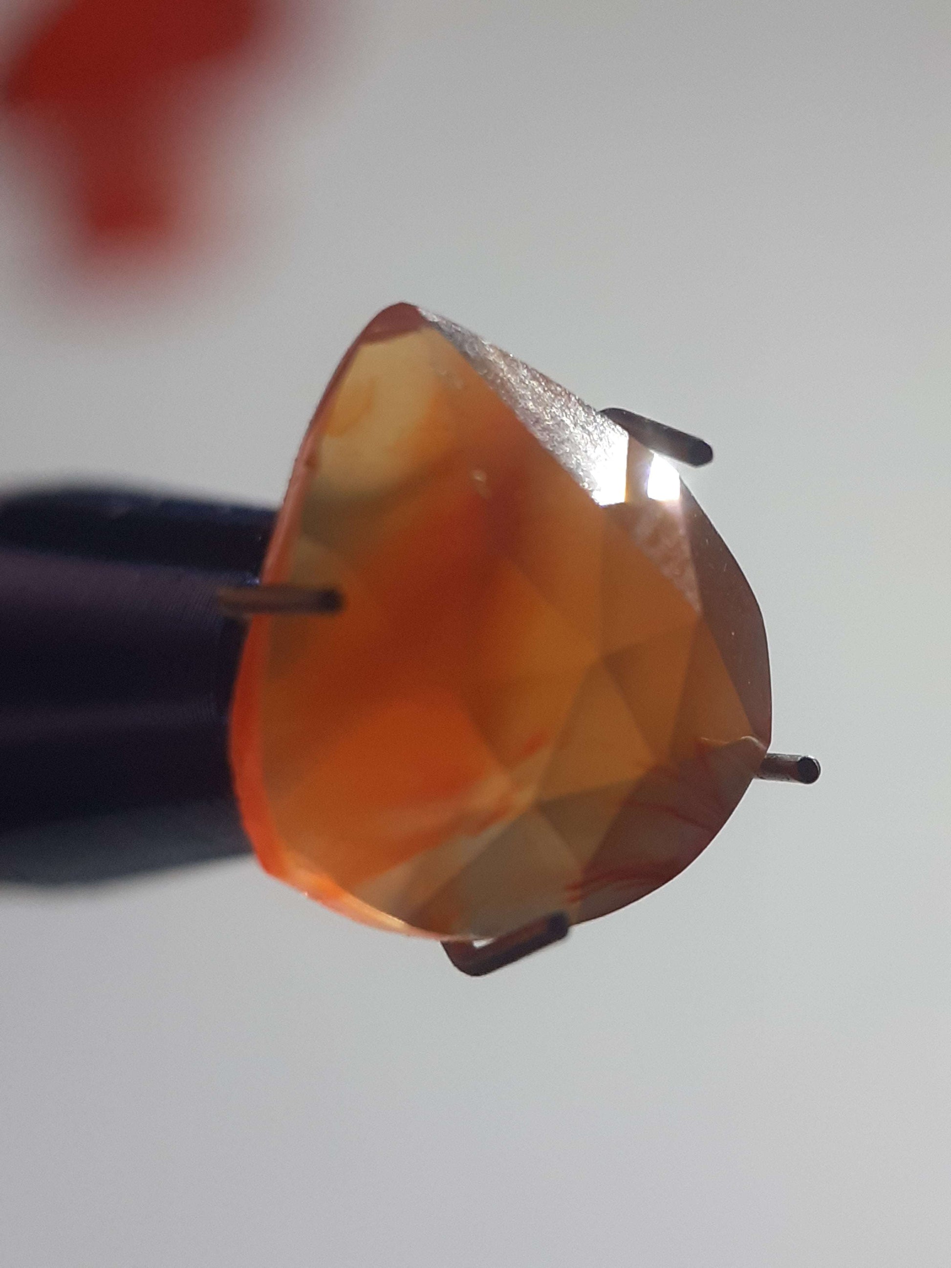 brownish reddish orange Carnelian,rose cut, pear, 2.67 ct All Carnelian Gemstones - Faceted Carnelian Natural Gems Belgium