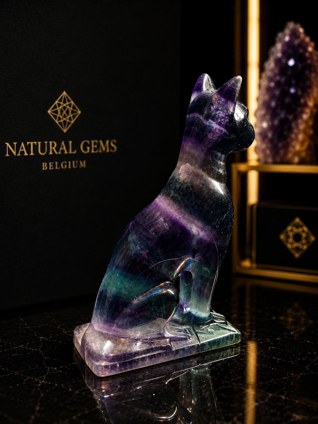 Premium Multicolor Fluorite Cat Sculpture on Fluorite Base – Green, Purple, Blue & White – 6.8 cm - Natural Gems Belgium