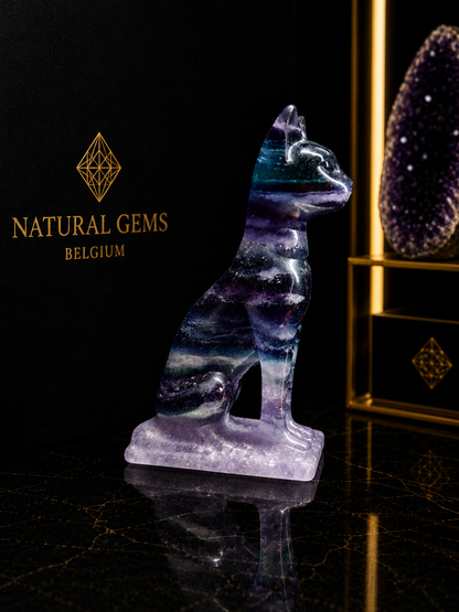Premium Multicolor Fluorite Cat Sculpture on Fluorite Base – Blue Green Purple Fluorite – 6.86 cm - Natural Gems Belgium