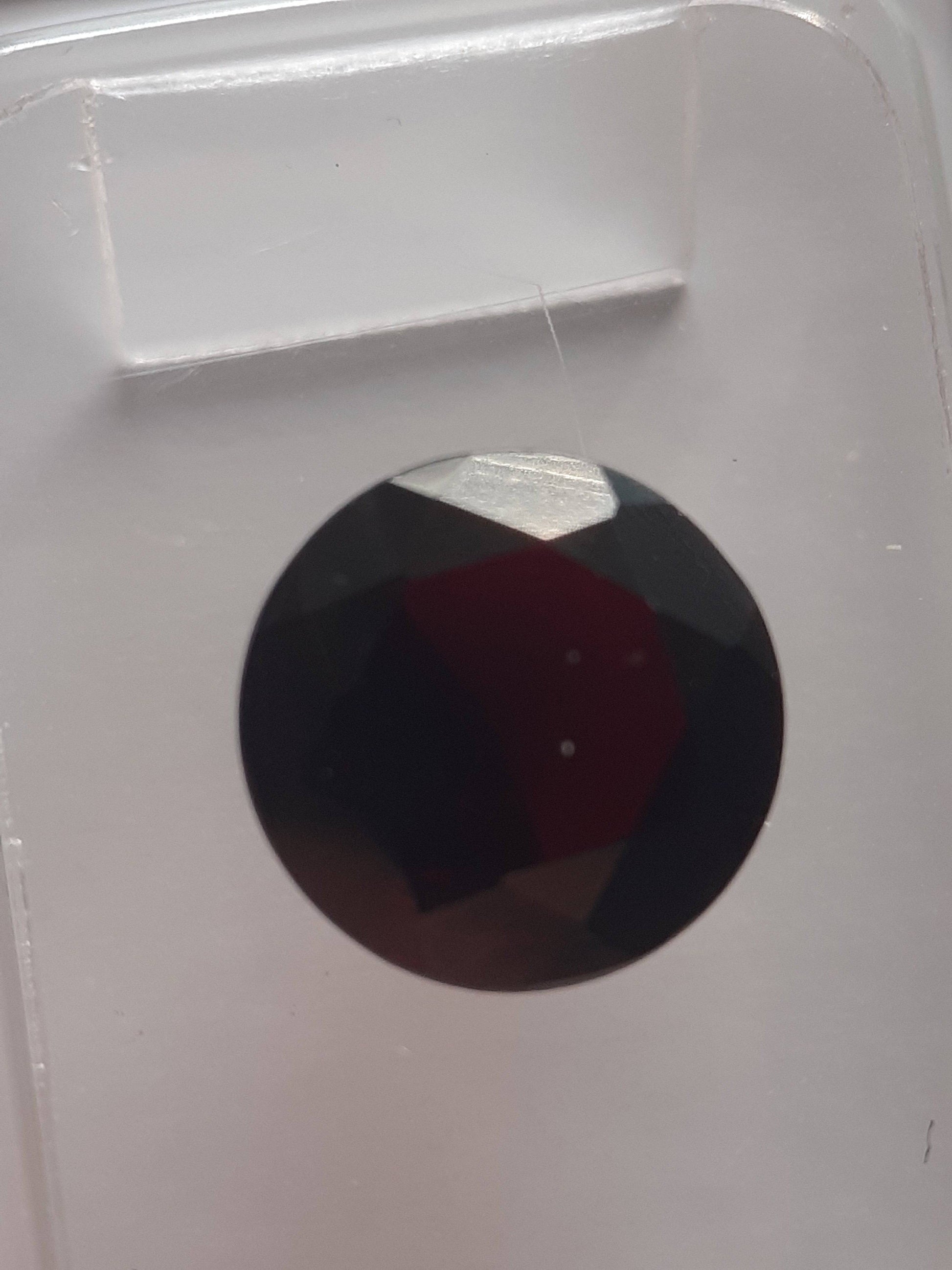 Certified Natural Garnet - 2.22 ct - Africa - Sealed - Natural Gems Belgium